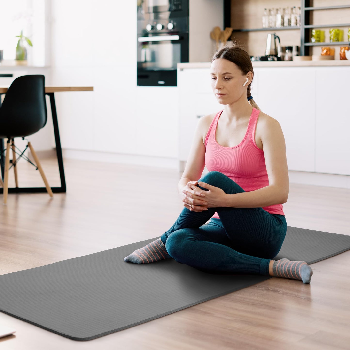 Fitvids All Purpose 1/2-Inch Extra Thick High Density Anti-Tear Exercise Yoga Mat with Carrying Strap, Gray