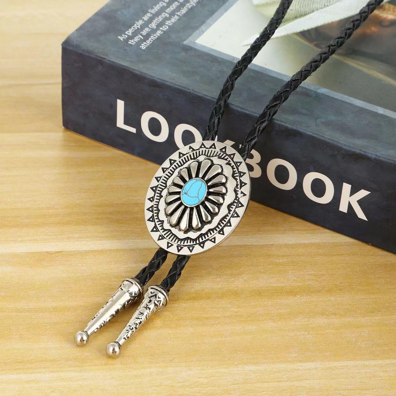 GelConnie Handmade Bolo Tie for Men Western Cowboy Leather Necktie Costume Bolo Tie Halloween Accessories for Men Women