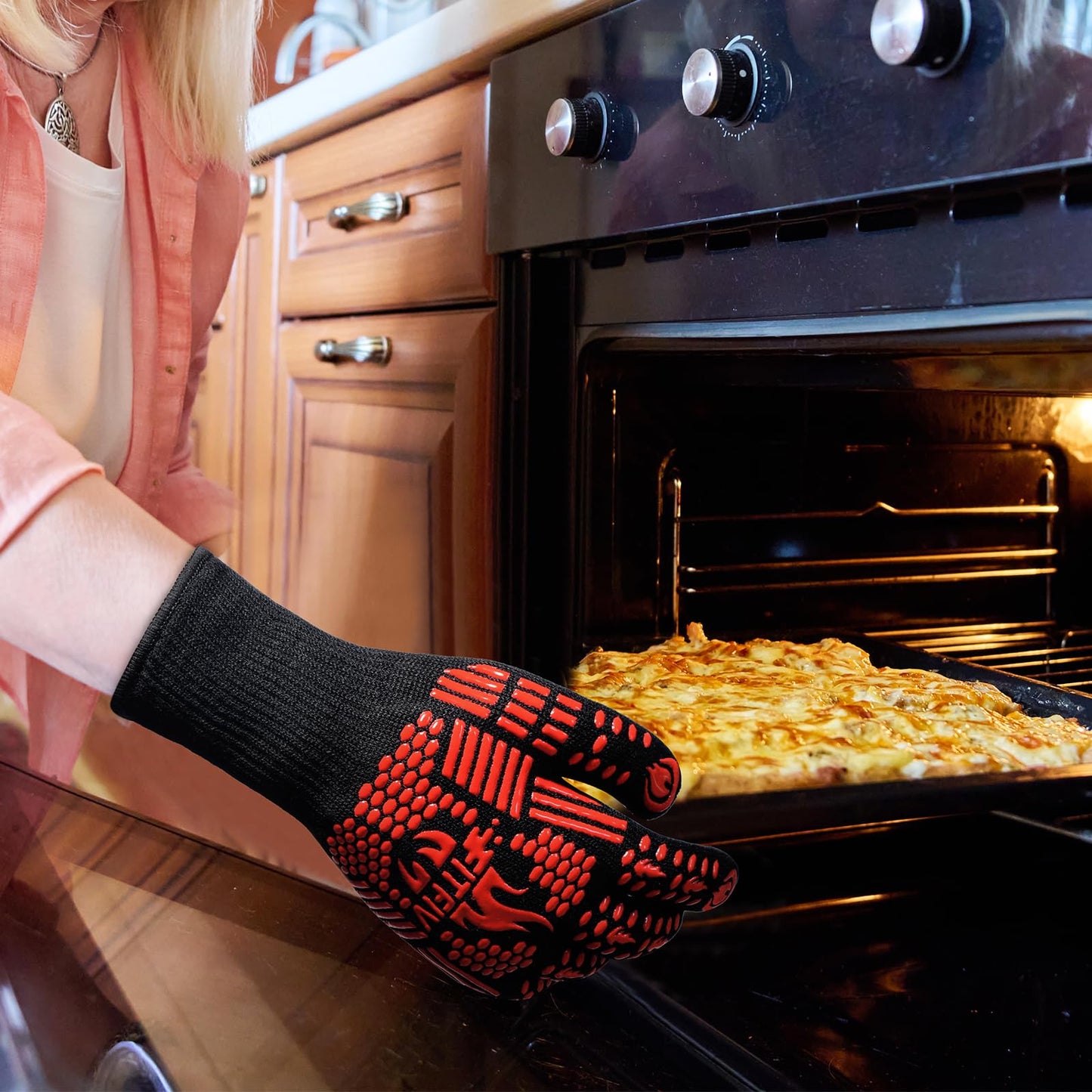 FITFIV BBQ Gloves, Oven Gloves, Extreme Heat Resistant Barbecue Gloves, Silicone Non-Slip Oven Mitts, Kitchen Gloves for Cooking, Grilling, and Baking (Red)