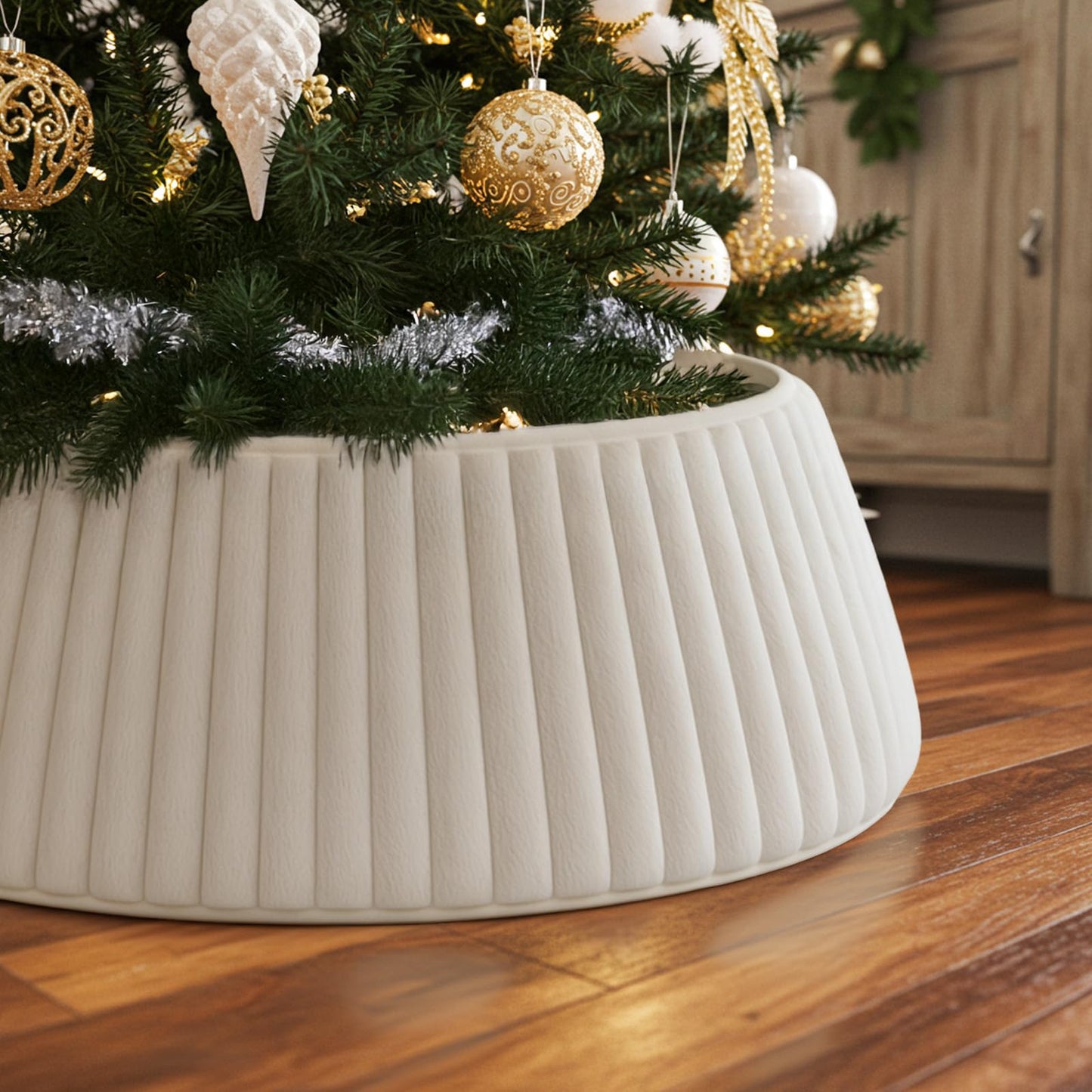 OurWarm White Christmas Tree Collar, Luxury Plush Faux Fur Tree Collar with Stripe Textured Pattern, Soft Fluffy Xmas Tree Ring Boho Tree Skirt for Holiday Decorations Indoor Home Decor