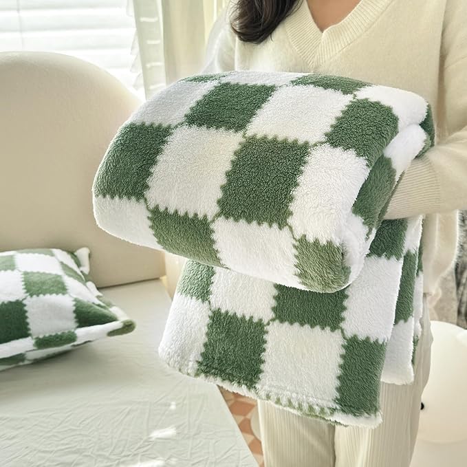 Ultra Soft Jacquard Shaggy Fleece Throw Blanket, Lightweight Warm and Plush, Cozy Couch and Travel Blanket, Multiple Colors and Sizes, Year Round Comfort, 50x60 Inches