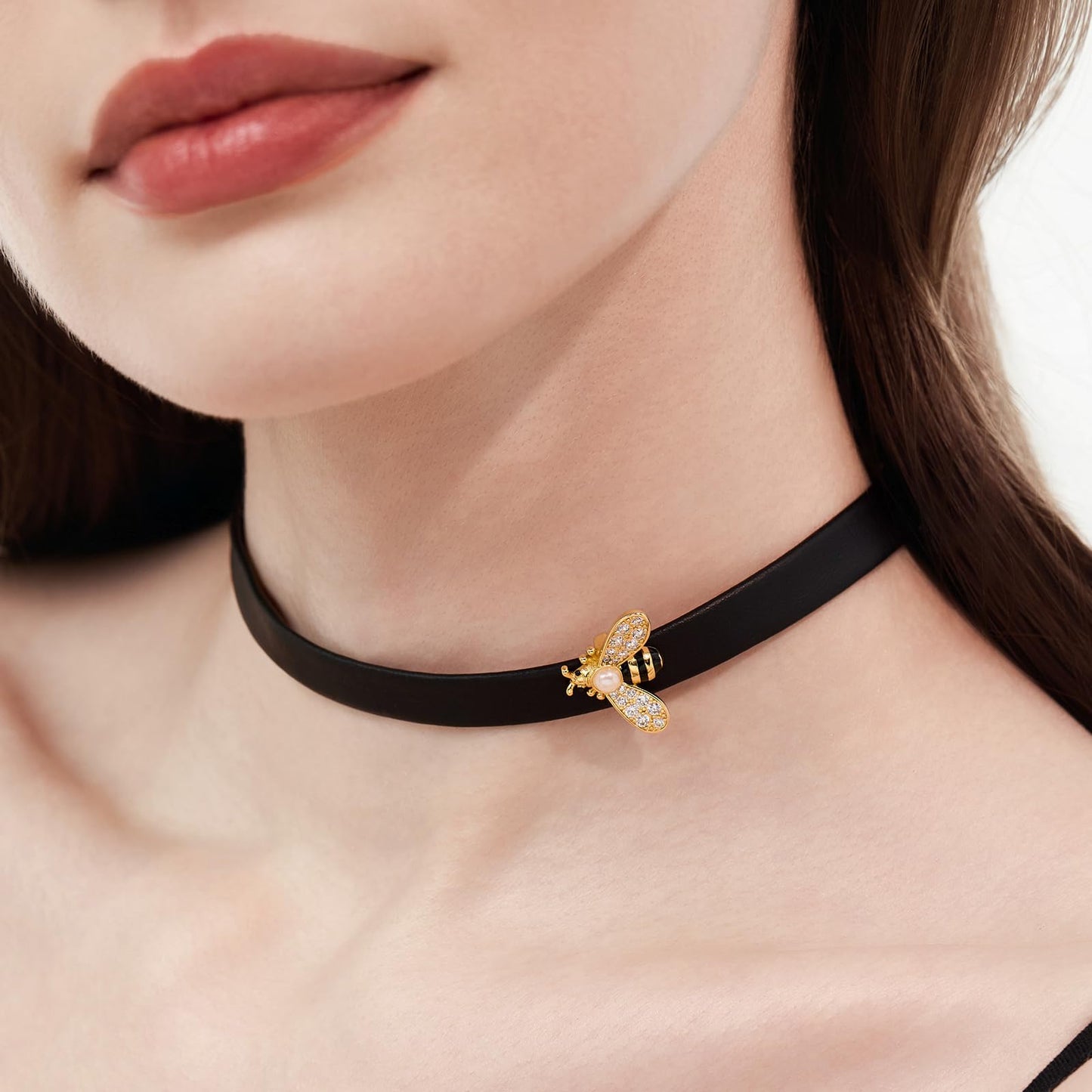 Cicy Bell Womens Black Choker Necklace 18k Gold Plated Brass Adjustable Faux Leather Punk Bumble Bee Round Party Collars Jewelry for Lover Friends