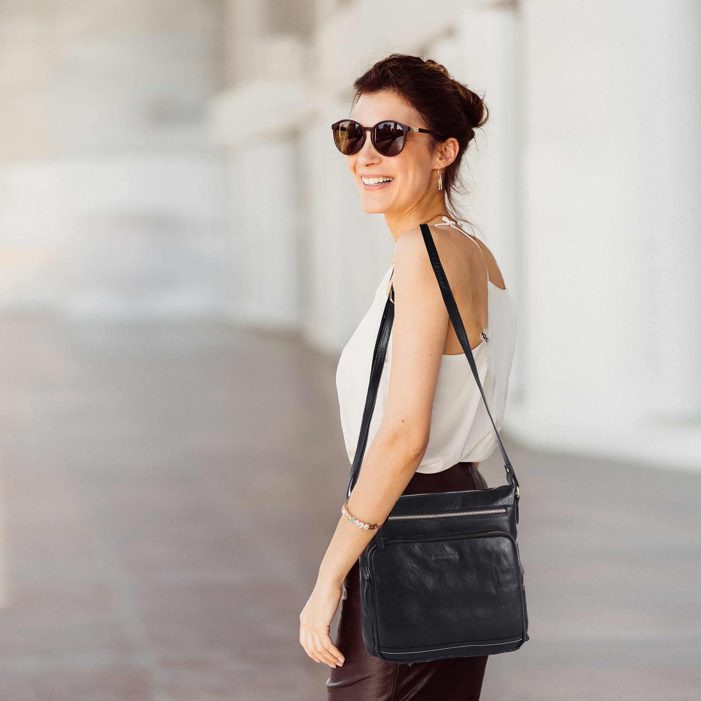 LEDERBUCK Olga Women's Extra-Large Genuine Leather Crossbody Purse – Soft Triple-Zip Shoulder Bag (Black)