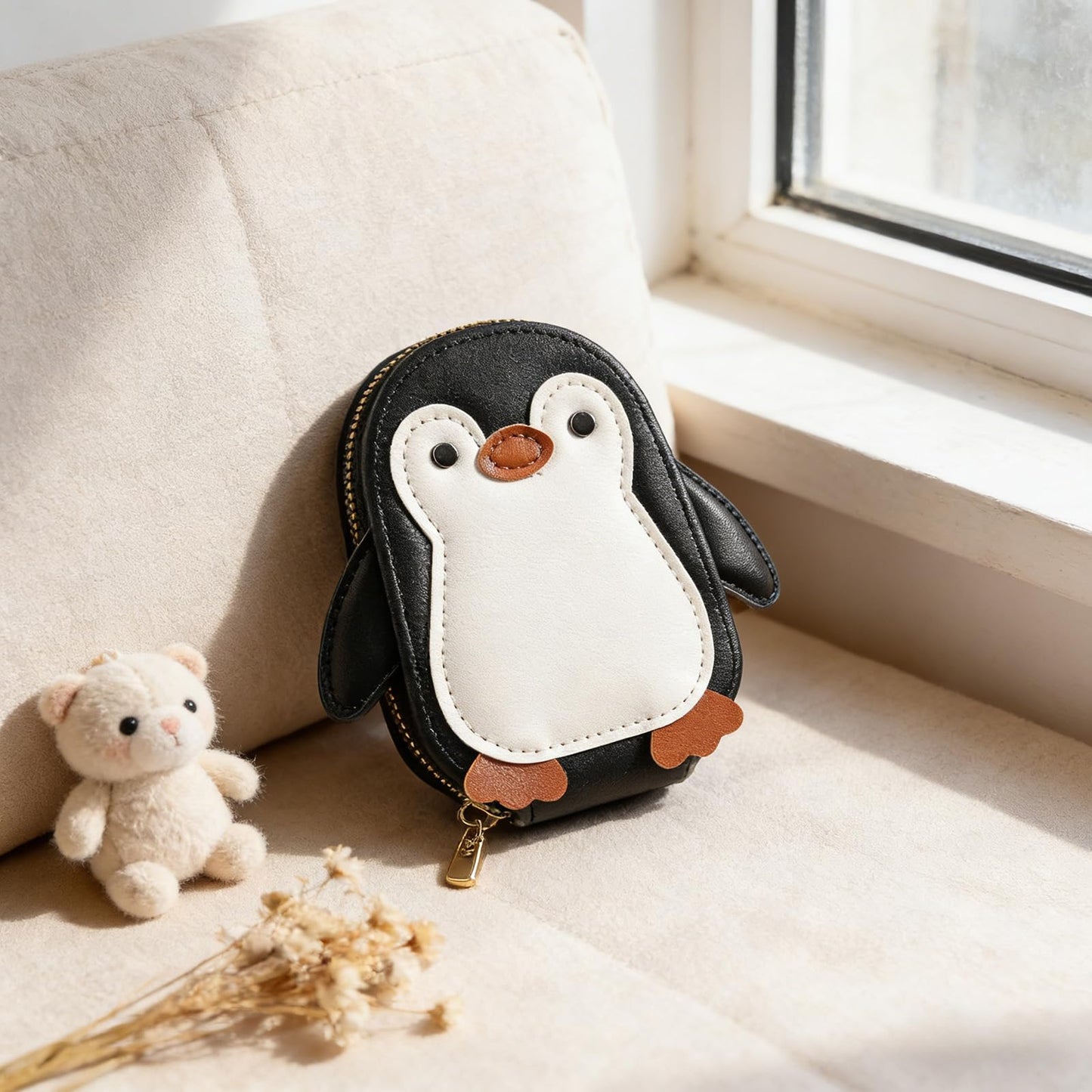 Novel and Interesting Cute Cartoon Penguin-shaped Coin Purse PU Leather Accordion Card Holder Large Capacity Zippered Money and Card Organizer Portable Mini Pocket Coin Purse Key Pouch (black)