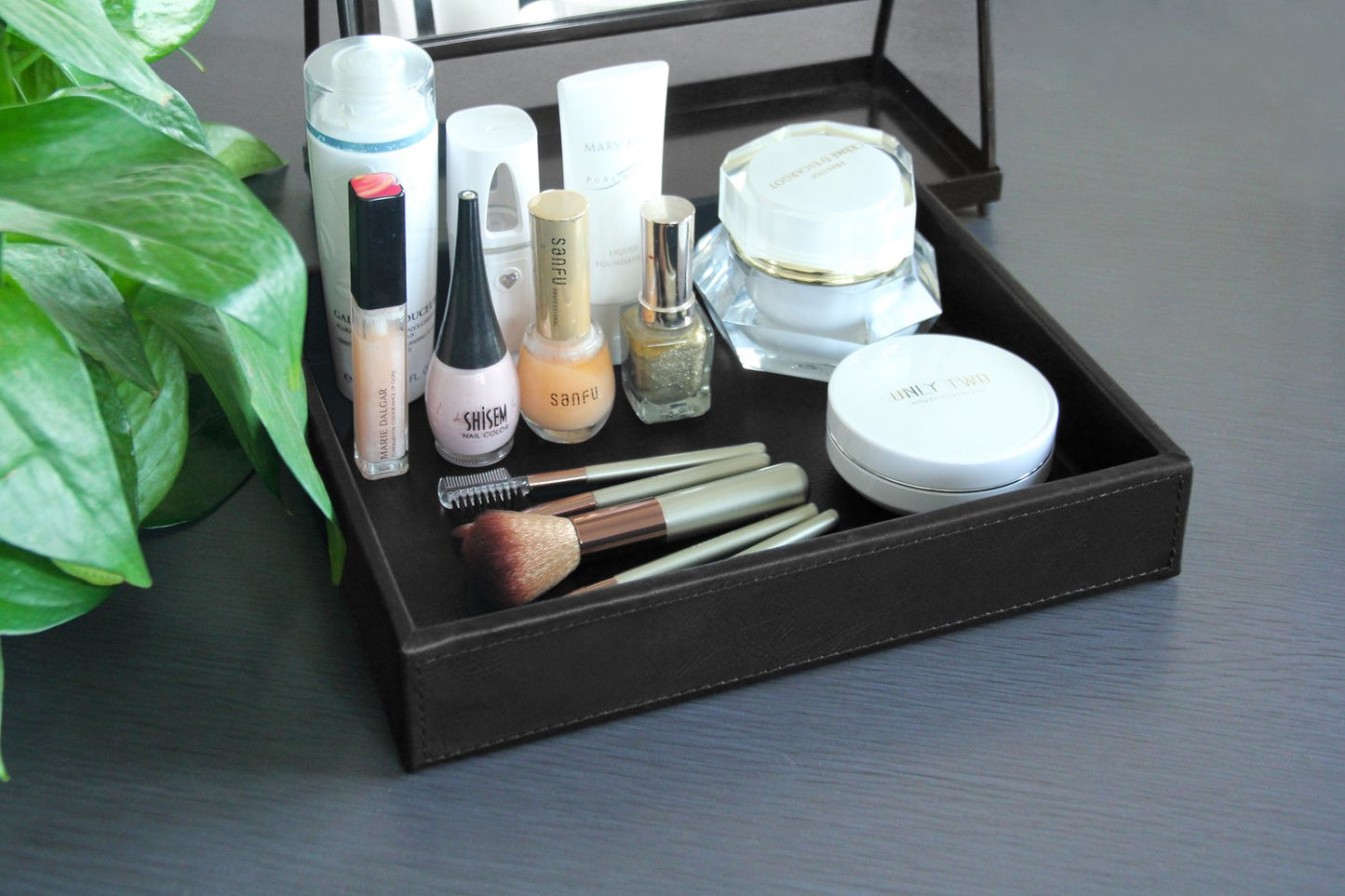 HofferRuffer Faux Leather Vanity Tray, Elegant Desktop Storage Organizer, Decorative Catchall for Perfume, Bathroom Valet, Nightstand or Dresser, Black, 10.2 x 8.4 x 1.8 Inches