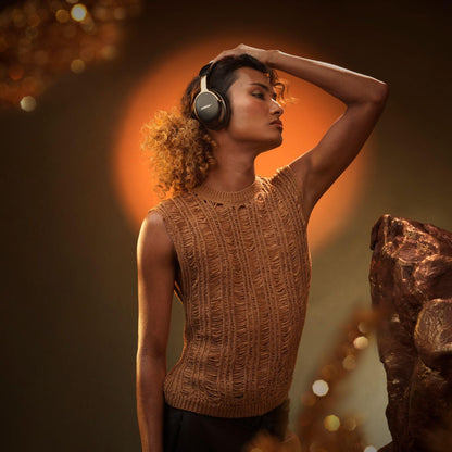 Bose QuietComfort Ultra Bluetooth Headphones (2nd Gen), Wireless Headphones with Spatial Audio, Over Ear Noise Cancelling with Mic, Up to 30 Hours of Play time, Desert Gold - Limited Edition Color