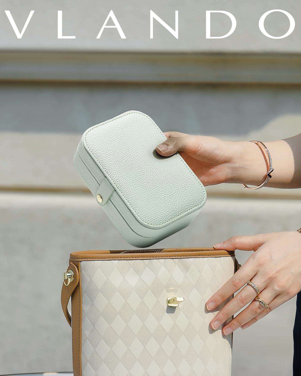 VLANDO Travel Jewelry Case for Women Girls Mothers, PU Leather Portable Small Jewelry Box for Rings, Necklaces, Bracelets, Earring Holder Organizer Storage for Travel, Bridesmaid Gifts - Mint Green