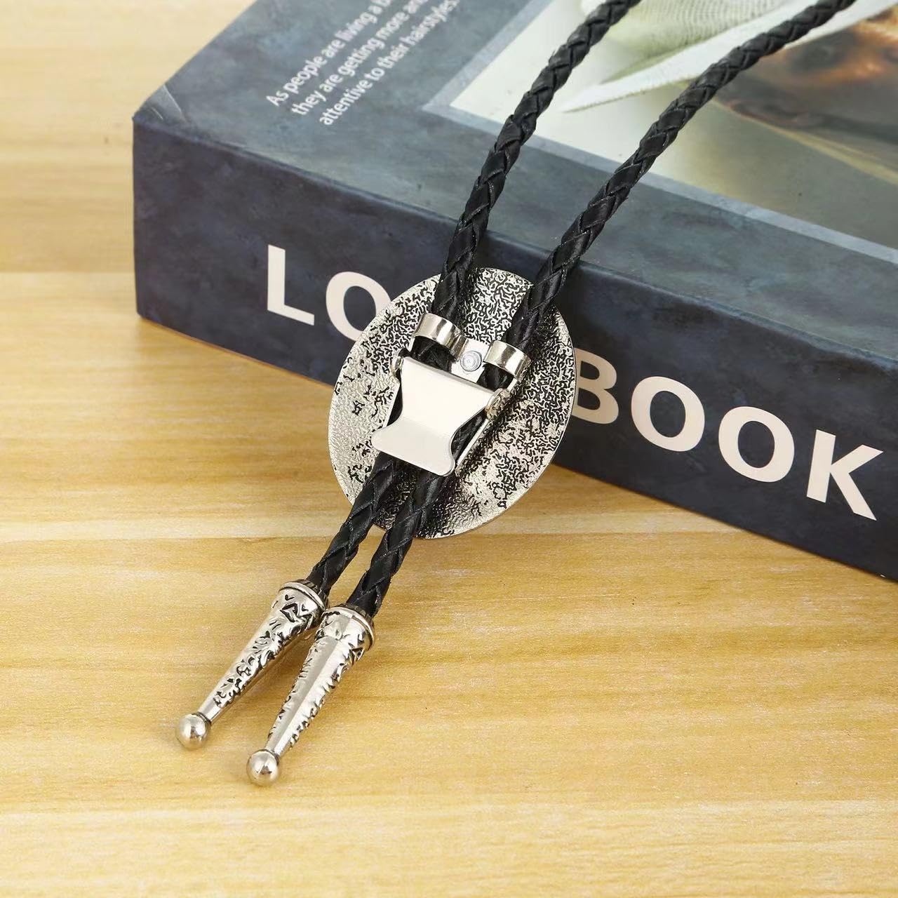 GelConnie Handmade Bolo Tie for Men Western Cowboy Leather Necktie Costume Bolo Tie Halloween Accessories for Men Women
