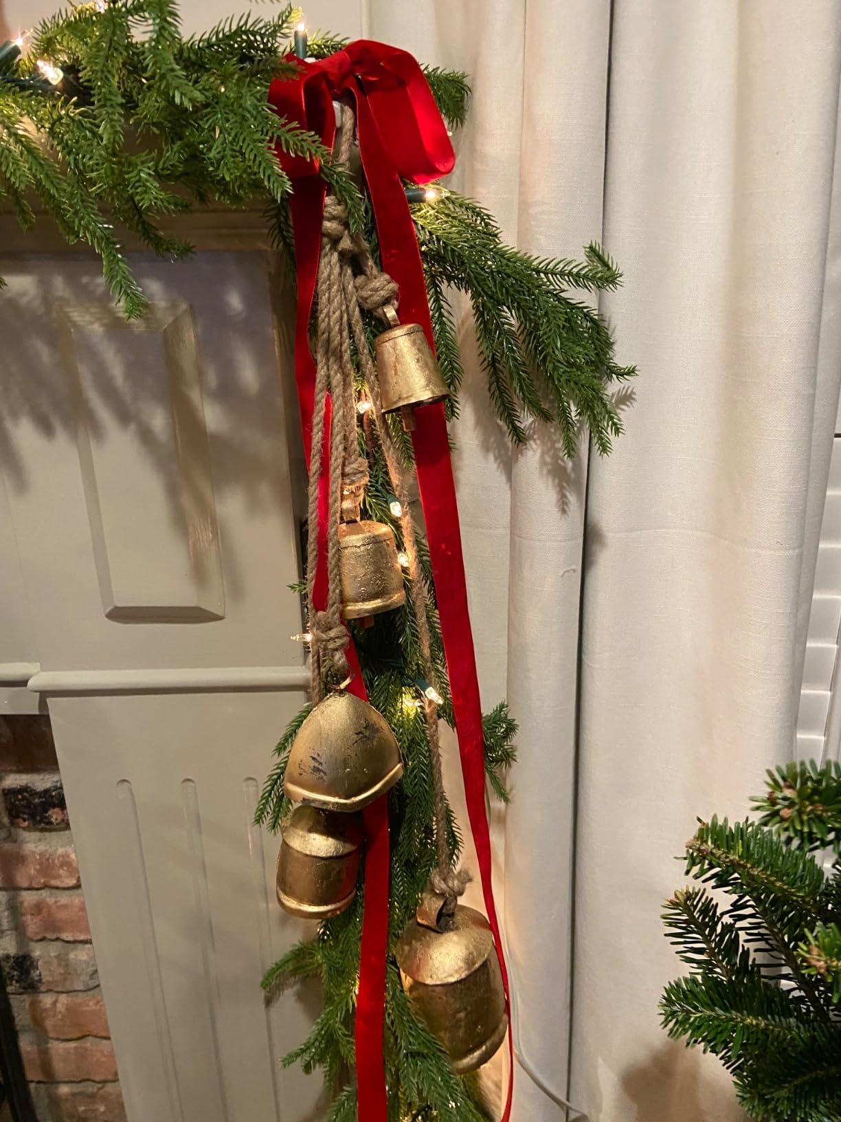 RW Handmade Iron Bell Hanging Chime 5 Bells Cluster for Wreaths, Outdoor, Indoor, Christmas, Decorations, 29 Inch Long Jute Rope