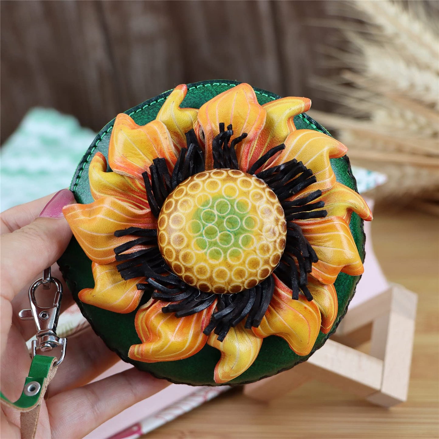 Fanyixuan Handmade Vegetable Tanned Cowhide Sunflower Coin Purse Key Coin Card Lipstick Headphone Storage Clutch Mini Flower Round Bag