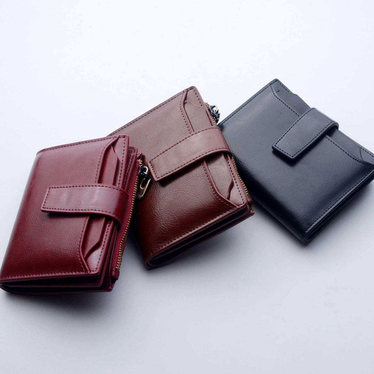 Bveyzi Women's Small Leather RFID Blocking Bifold Zipper Pocket Wallet Ladies Credit Card Slots Purse with id Window(Coffee)