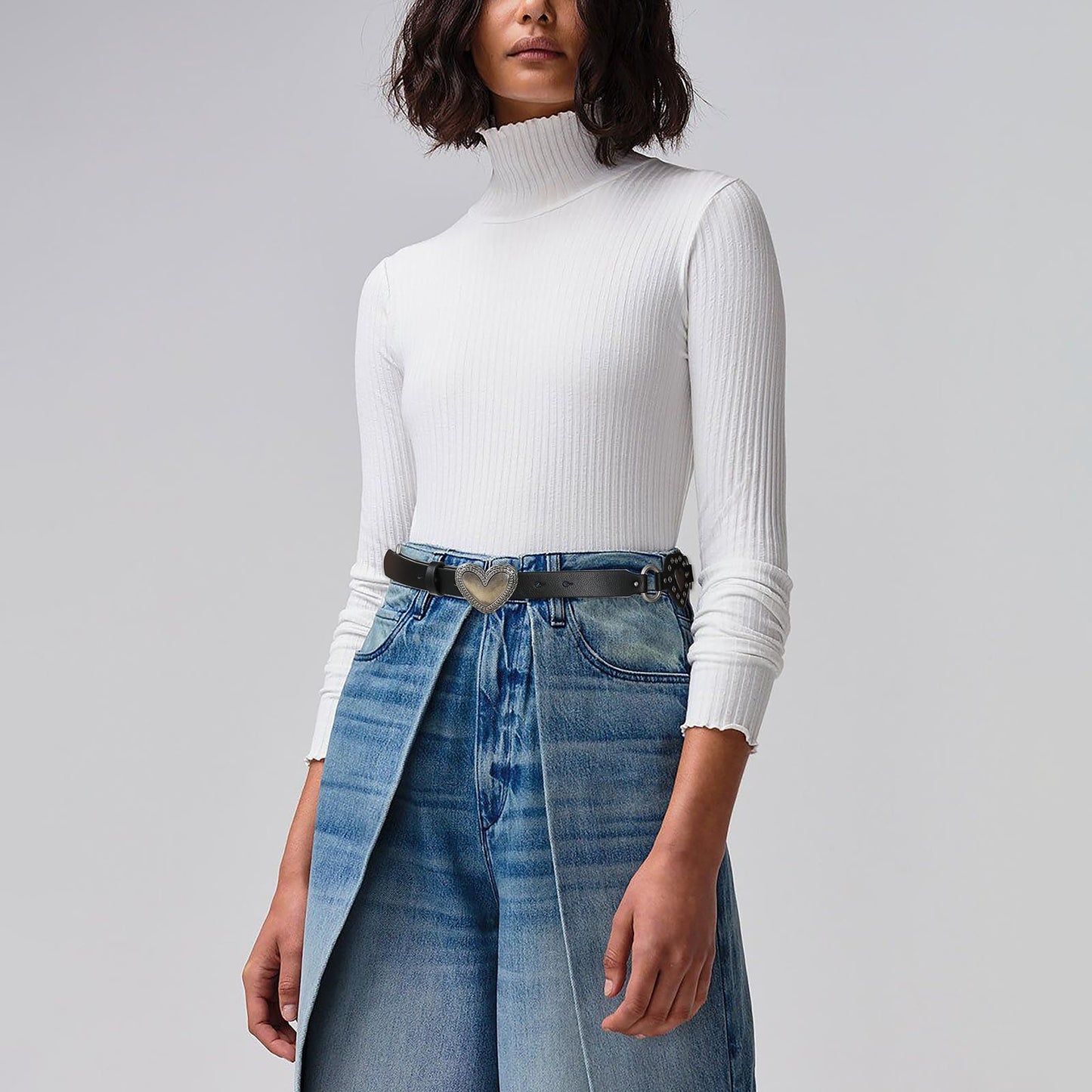 RISANTRY Conch Belt for Women Heart Belt Stylish Design with Silver Heart Buckle Chic Accessory for Jeans