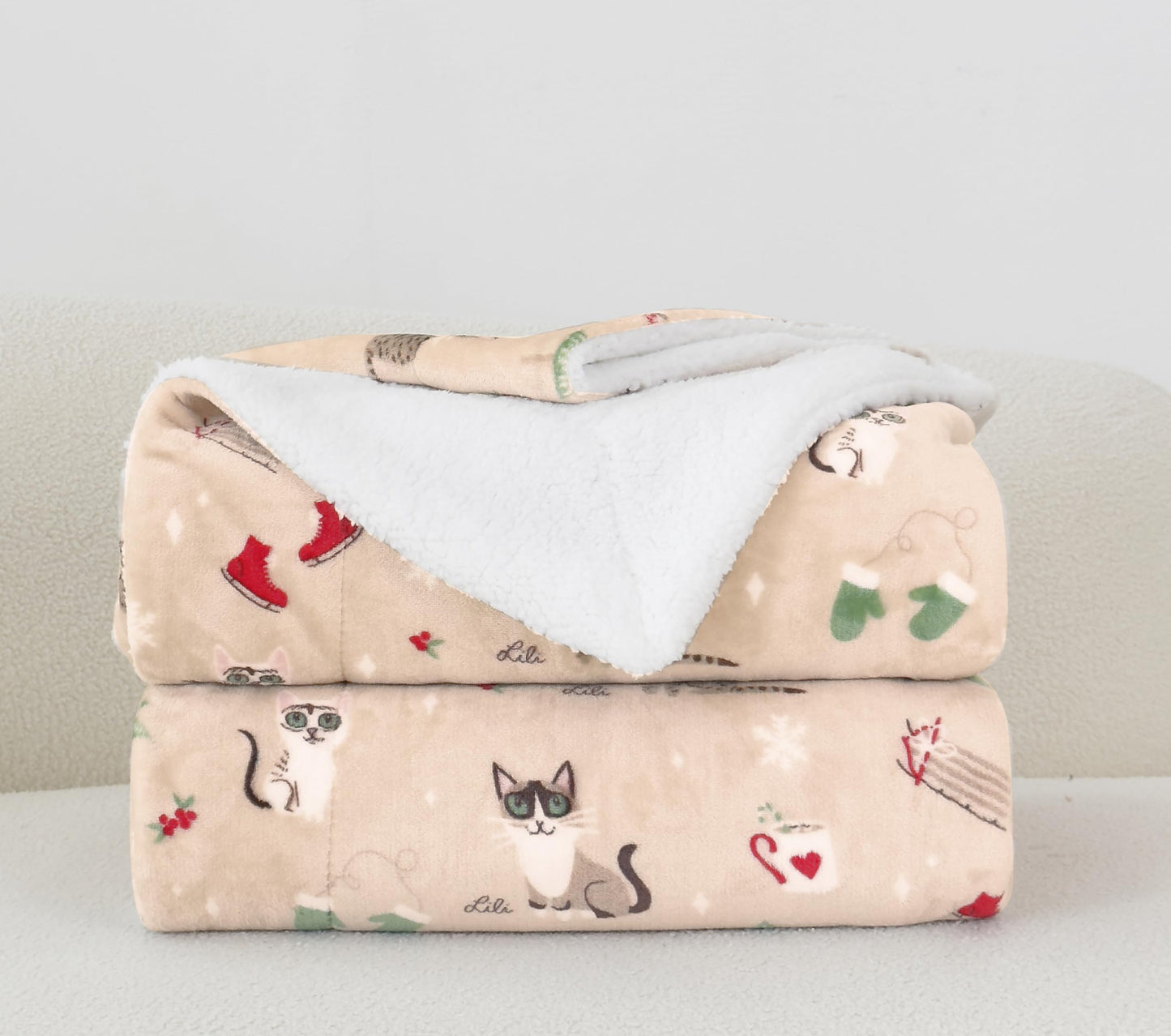 Elegant Comfort Reversible and Ultra-Plush Flannel Fleece-Winter Christmas Sherpa Throw- Lightweight Soft and Cozy-Holiday Decorative Throw, Perfect for Lounging, 50 x 60 inches, Cream Christmas Cat