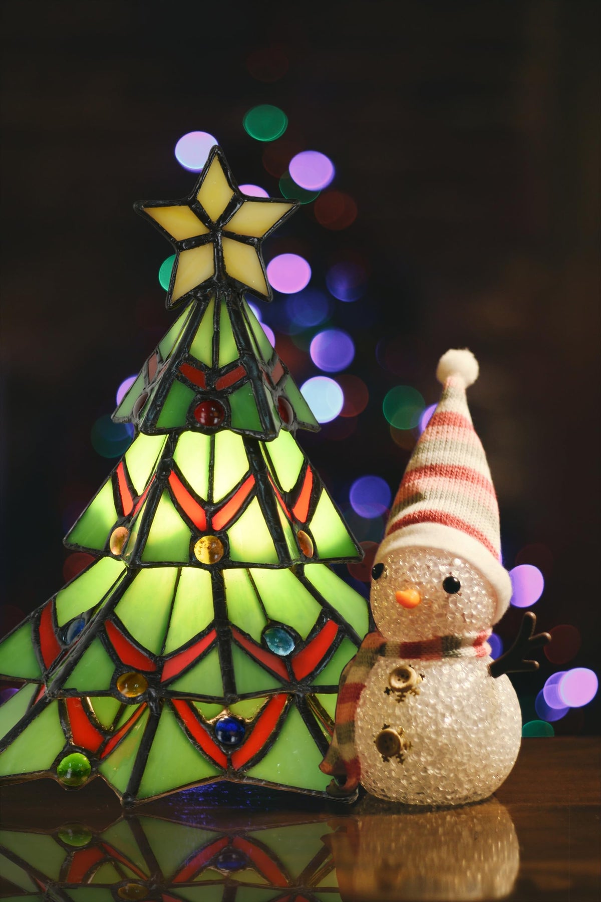 HomeBeauty A0001 Tiffany Style Stained Glass Accent Table lamp for Home Decor,Christmas Table Decorations Lighted Xmas Tree for Living Room Tabletop Party, W 7.5" x H 8.5", Bulb Included