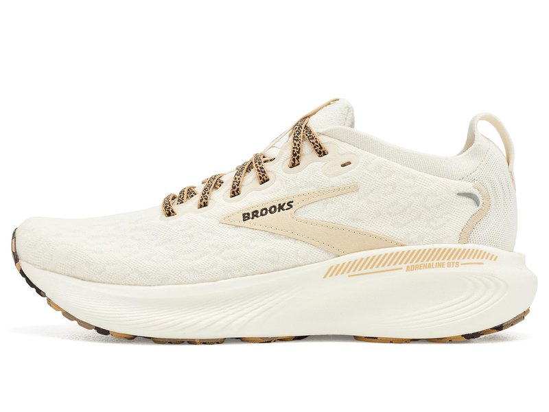 Brooks Womens Adrenaline GTS 25 Coconut/Tofu/Creme 9 Medium