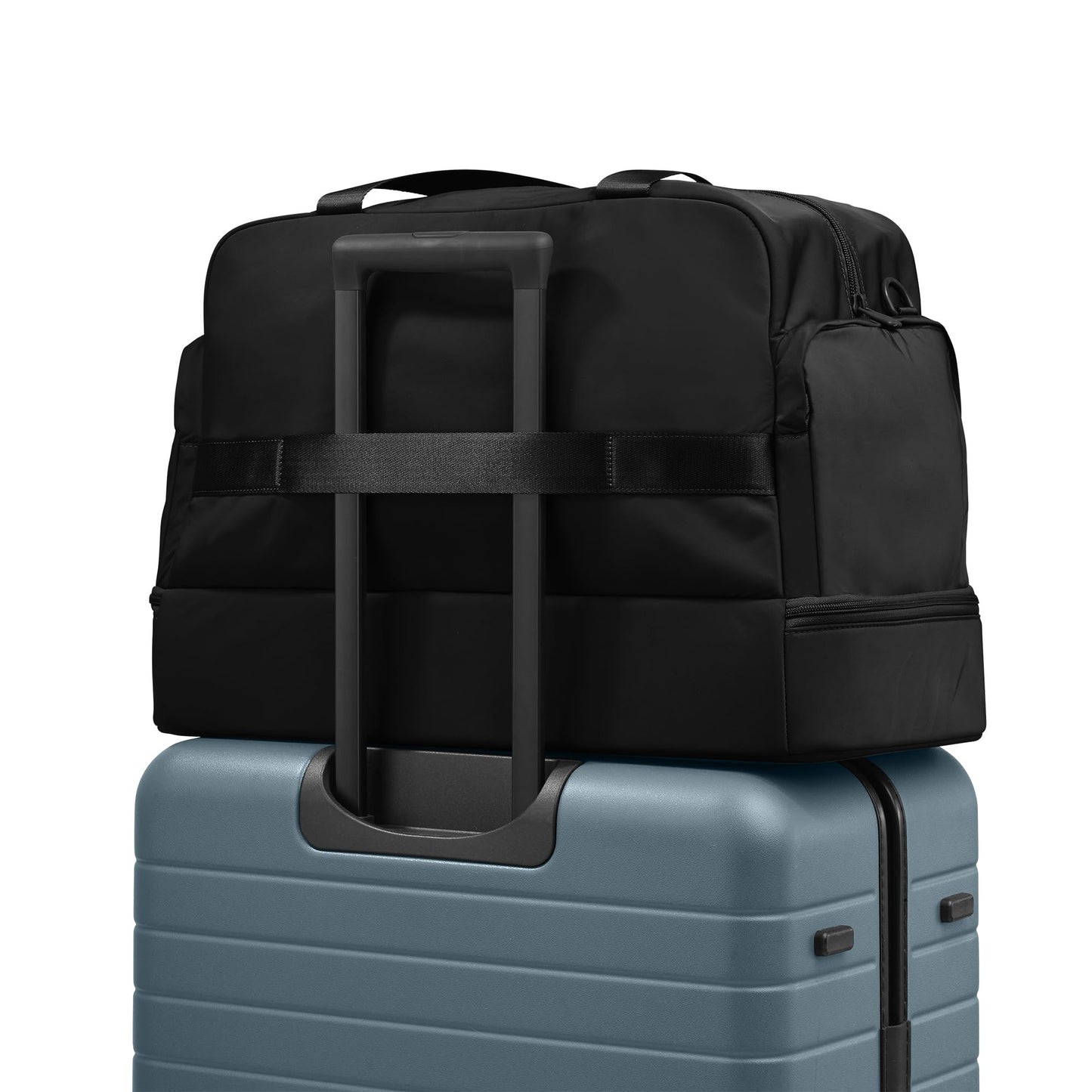 Away Featherlight Weekender Bag, 44L Carry On Travel Duffel with Laptop Sleeve and Shoe Compartment, Jet Black