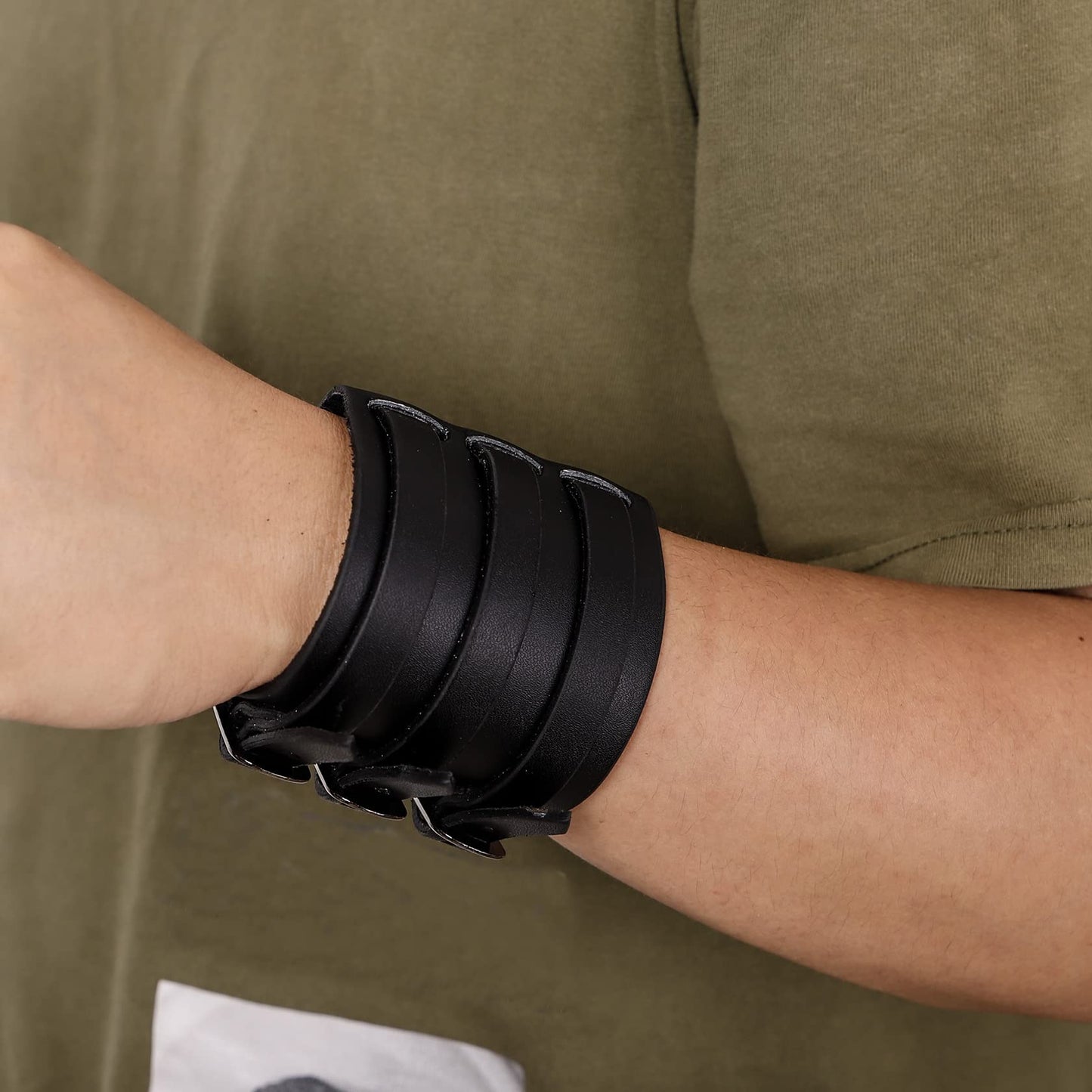Eigso 2Pcs Pu Leather Bracelets Hip-hop Punk Rock Cuff No Spike Gothic Wrist Band Pair Black for Men