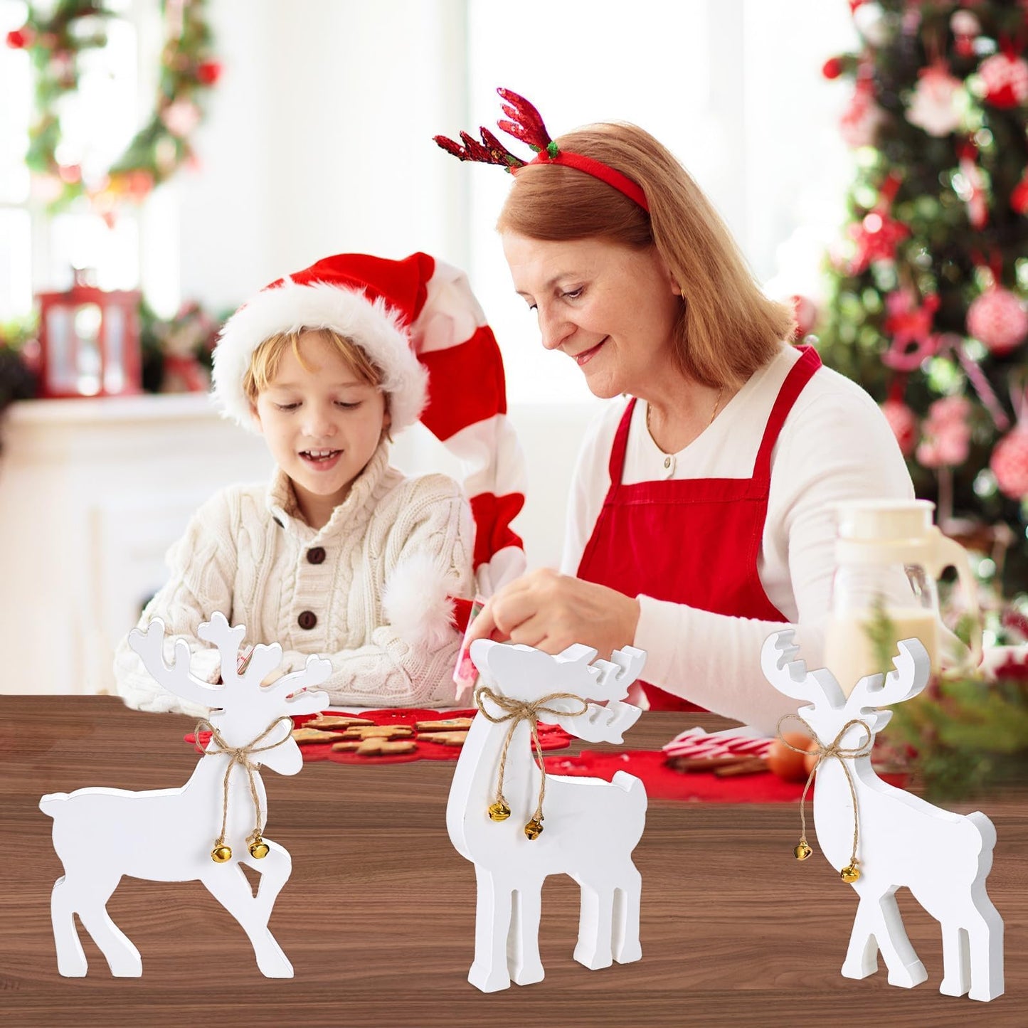 Lonfliness 3Pcs Reindeer Christmas Decorations Indoor Christmas Table Wood Sign Centerpiece Rustic Tabletop Decor Xmas Table Decor Gifts for Winter Holiday Home Kitchen Mantel Office Display