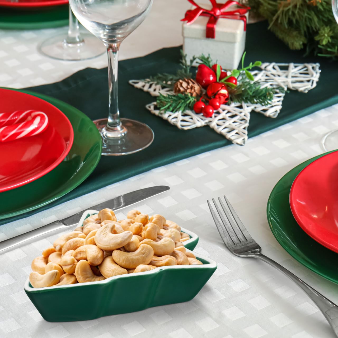 UPKOCH 4 Pcs Christmas Sauce Dish Snack Containers Restaurant Christmas Candy Dish Snack Trays Tree Plates Convenient Plates Household Trays Tree S