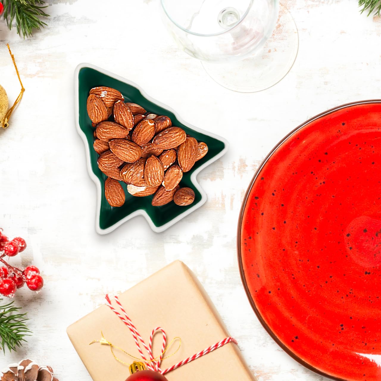 Angoily 2Pcs Christmas Tree Ceramic Dish, Christmas Tree Sauce Dish Xmas Snack Appetizer Tray Ceramic Appetizer Tray Candy Serving Platters Snack Dry Fruit Sauce Dishes Wedding Holiday Party, Green