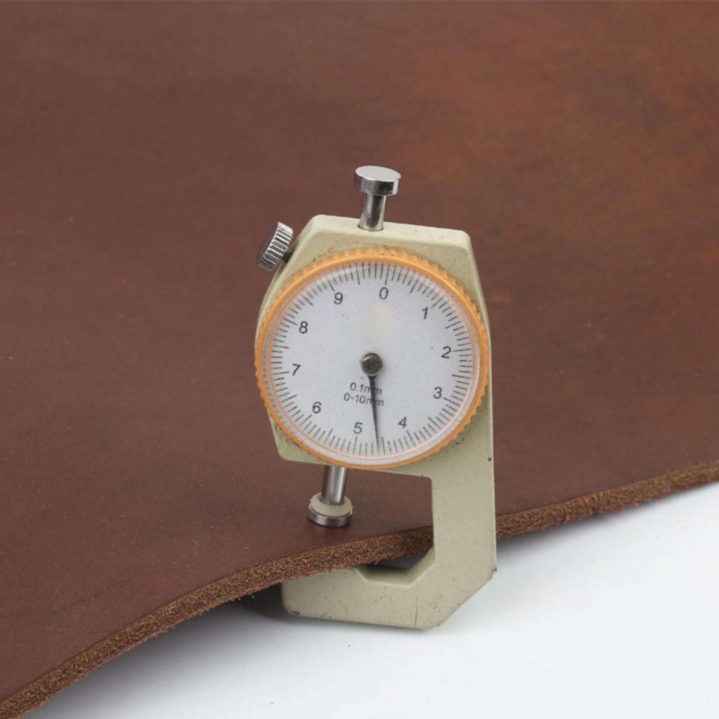 Full Grain Leather Sheet, 4-5mm Thick, Brown Leather, Vegetable Tanned Leather for Crafting, Tooling, Sheath Making (Brown 20 x 40 inches)