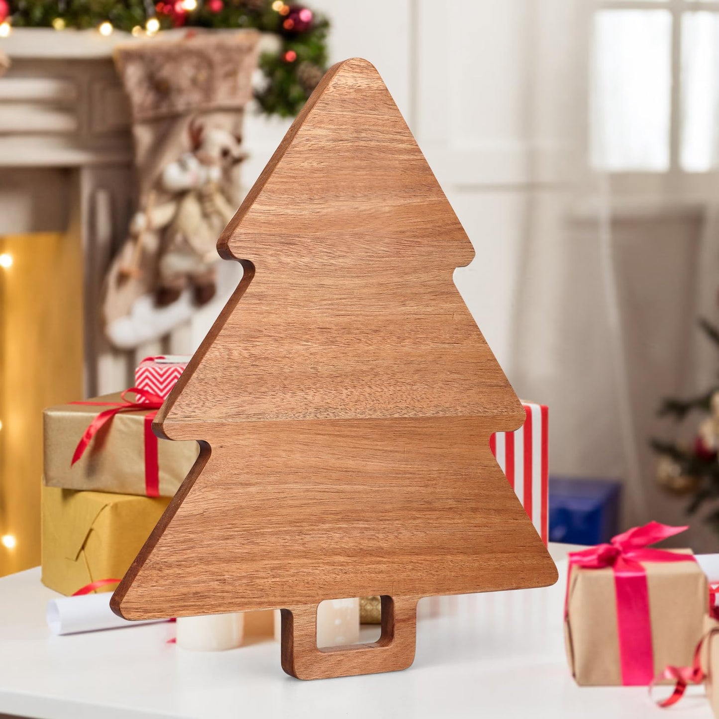 Christmas Kitchen Decor Tree Charcuterie Board Gift Acacia Wood Cutting Board with Handle Holiday Decorations Platter Wooden Xmas Cheese Boards Decorative Charcuterie Board Food Serving Tray