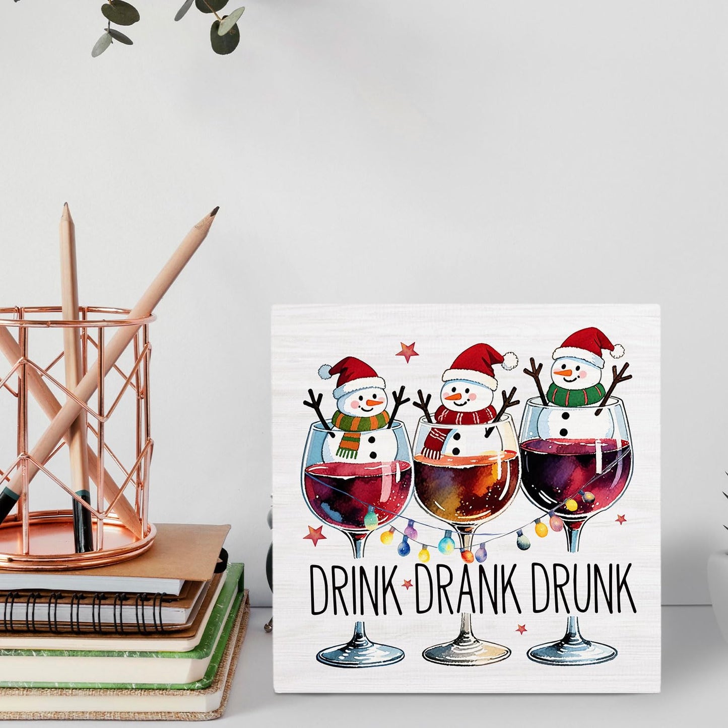 HYKDFMNCJ Christmas Snowman Wine Wooden Box Sign Desk Decor, Christmas Bar Decor, Drink Drank Drunk Winter Snowman Holiday Wood Signs for Home Bar Pub Desk Table Shelf Decorations, 5x5 Inch