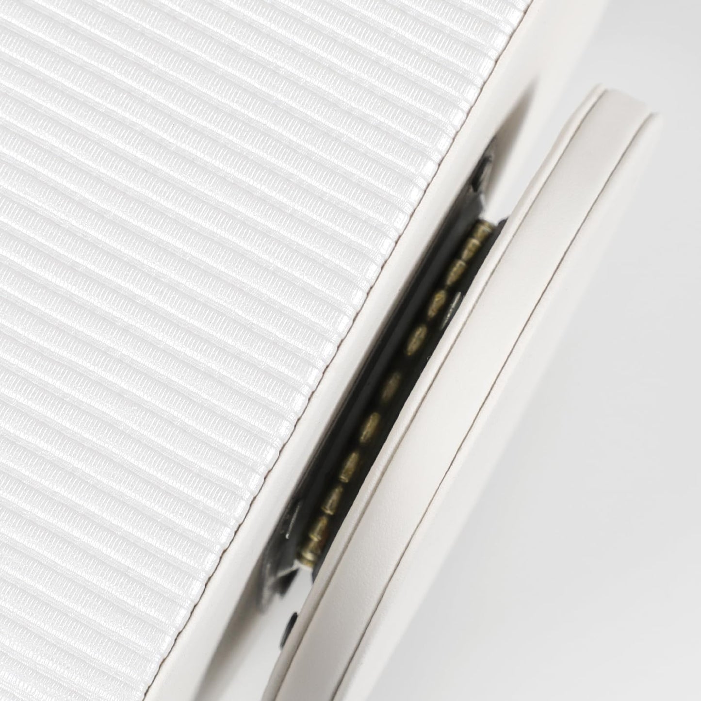 NICLNGSH PU Leather Remote Control Holder, 360 Degree Rotating Desk Organizer Storage Table Remote Caddy, Spinning Bedside Organizer Nightstand Organizer for Desktop Office Home (White)