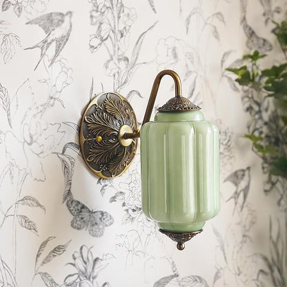 Antique Gold Milk Glass Wall Sconce - Vintage Green Shade & Brass Finish Base - Indoor Wall Lighting Fixture for Living Room, Bedroom, Bathroom, Hallway, Entryway (Green)