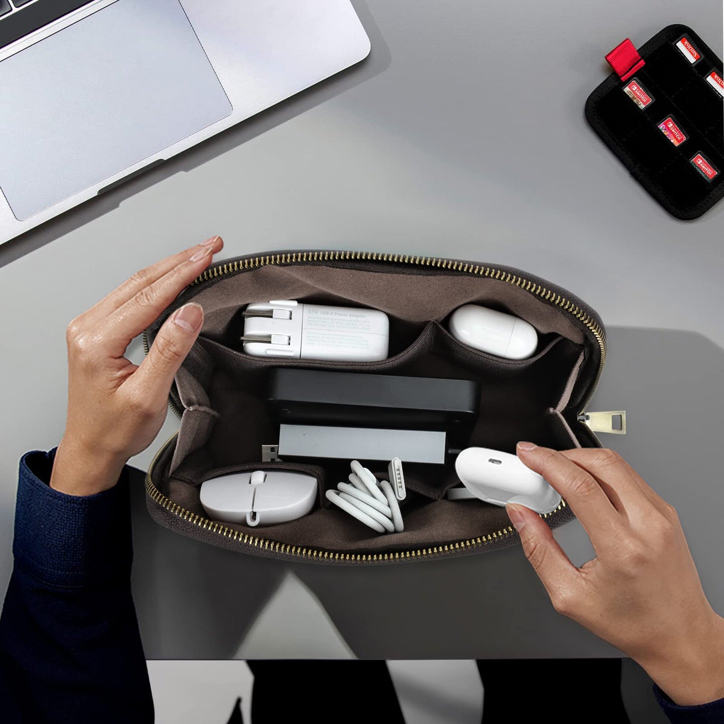 Contacts Crazy Horse Leather Travel Electronic Organizer Cables Chargers Accessories Storage Case Holder Clutch Bag