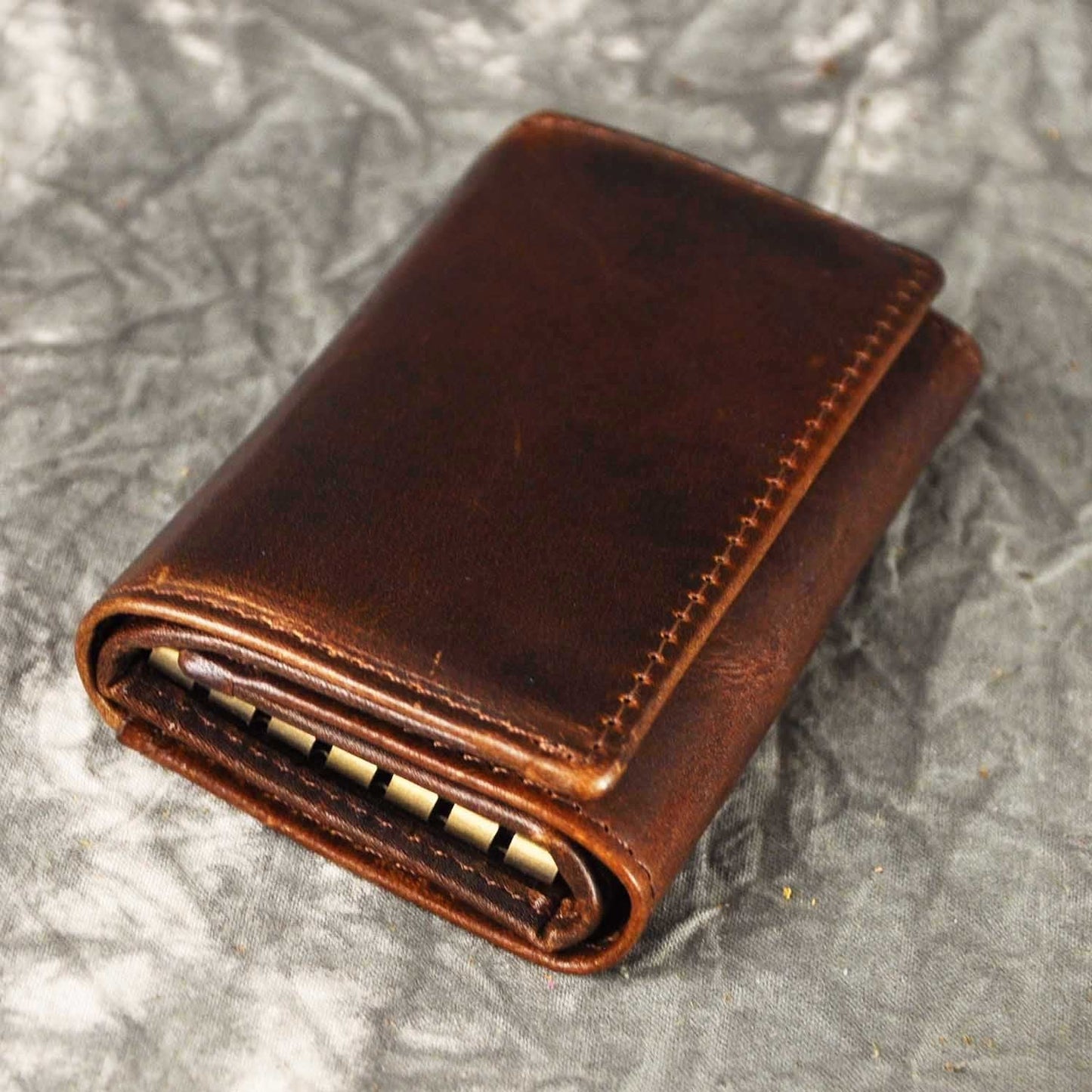 Plinvo Men's Genuine Leather Key Case with Snap Hook Loop for Car Keys & Coins Compact Wallet Design (Coffee 2)