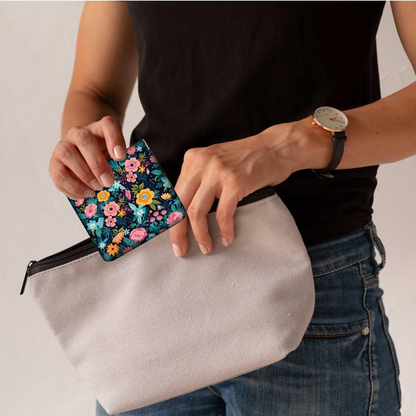 PRESSINART 4Pcs 4 Styles Flower Coin Pouch Leather Squeeze Coin Purse Wildflowers Pattern Print Small Wallet Waterproof Durable Mini Change Bag Ideal for Women Men Shopping Daily Use Birthday Gift