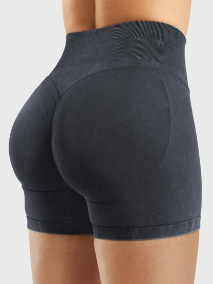 YEOREO Women's Workout Gym Shorts 4.5" Colinne Butt Lifting Hidden Scrunch Seamless Impact Booty Biker Shorts Black