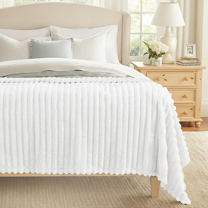 decorUhome Soft Fleece White Throw Blanket for Couch, Cozy Fluffy Plush Flannel Striped Blanket for Sofa Bed, Lightweight Decorative Ribbed Fuzzy Blanket for Woman, 50x60 Inches