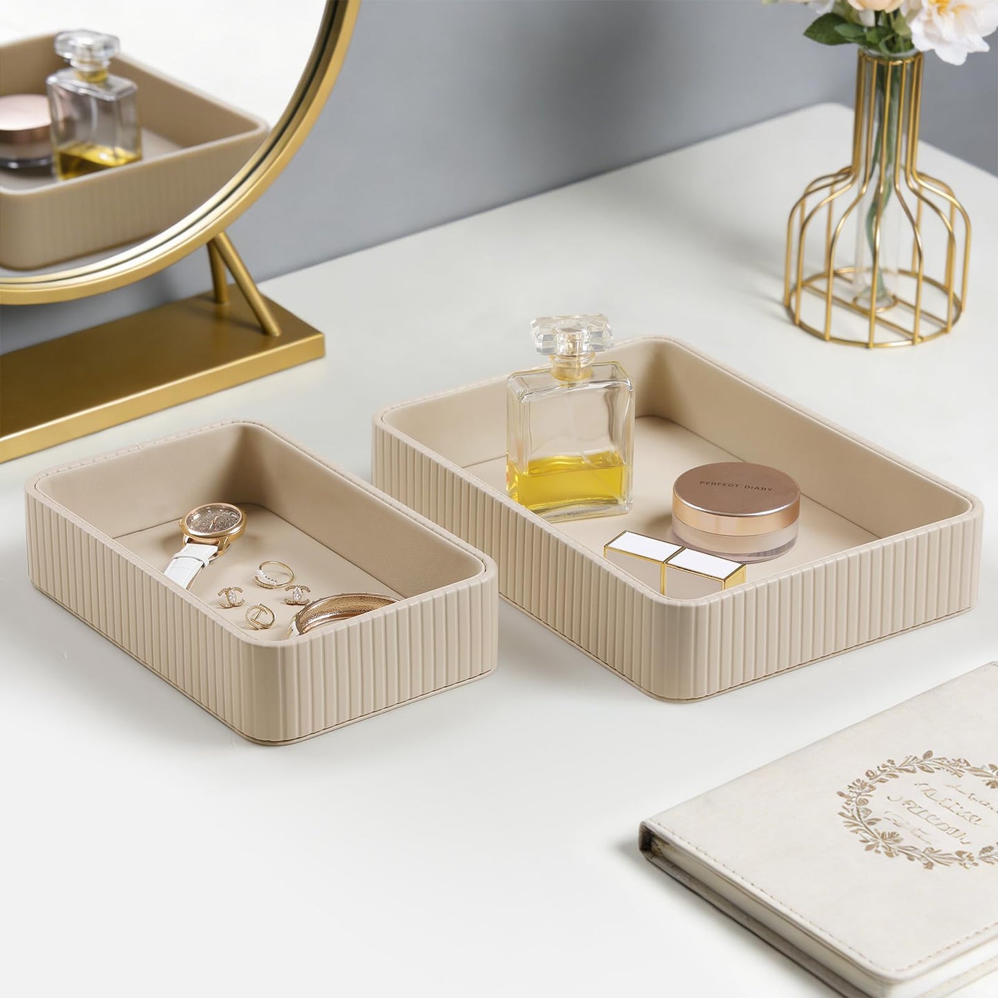 MEIBOOCH Desk Organizer Tray, PU Leather Nightstand Organizer Perfume Valet Tray for Men Women, Decorative Vanity Trays Trinket Dish Key Bowl for Entryway Table (2pcs, Beige, Large+Small)