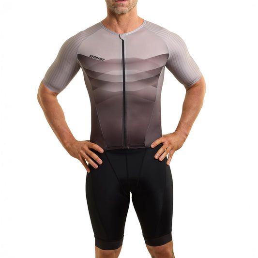 Synergy Pro 3.0 Men's Triathlon Short Sleeve Trisuit (Coal 3.0, Small)