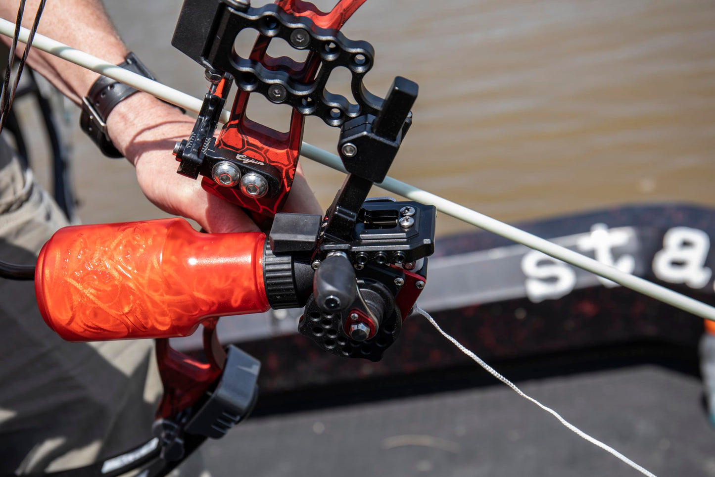 Cajun Bowfishing Winch Pro Reel Kit, Complete Bundle, Fighting Wheel Break, Highly Adjustable, One-Handed Operation, Superior Durability
