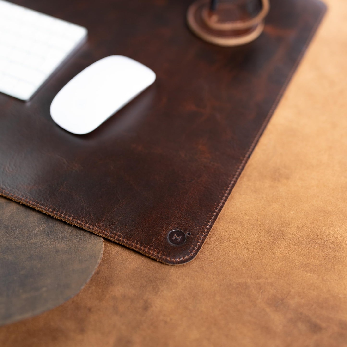moonster 100% Full Grain Buffalo Leather Desk Pad with Ballpoint Pen & Pen Holder – 31 x 16 in Office Desk Mat, Large Mouse Pad, Non-Slip Desk Blotter, Laptop Table Protector, Desk Cover for Work