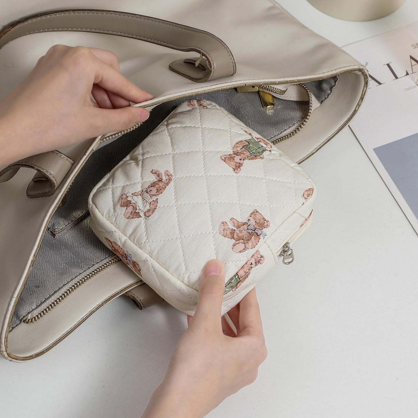 Small Quilted Cotton Makeup Bag for Purse, Cosmetic Bag with Compartments, Cotton Aesthetic Makeup Bag, Travel Toiletry Pouch, Key Pocket Lipstick Bag Card Holder Data Cable Organizer（01White Bear）