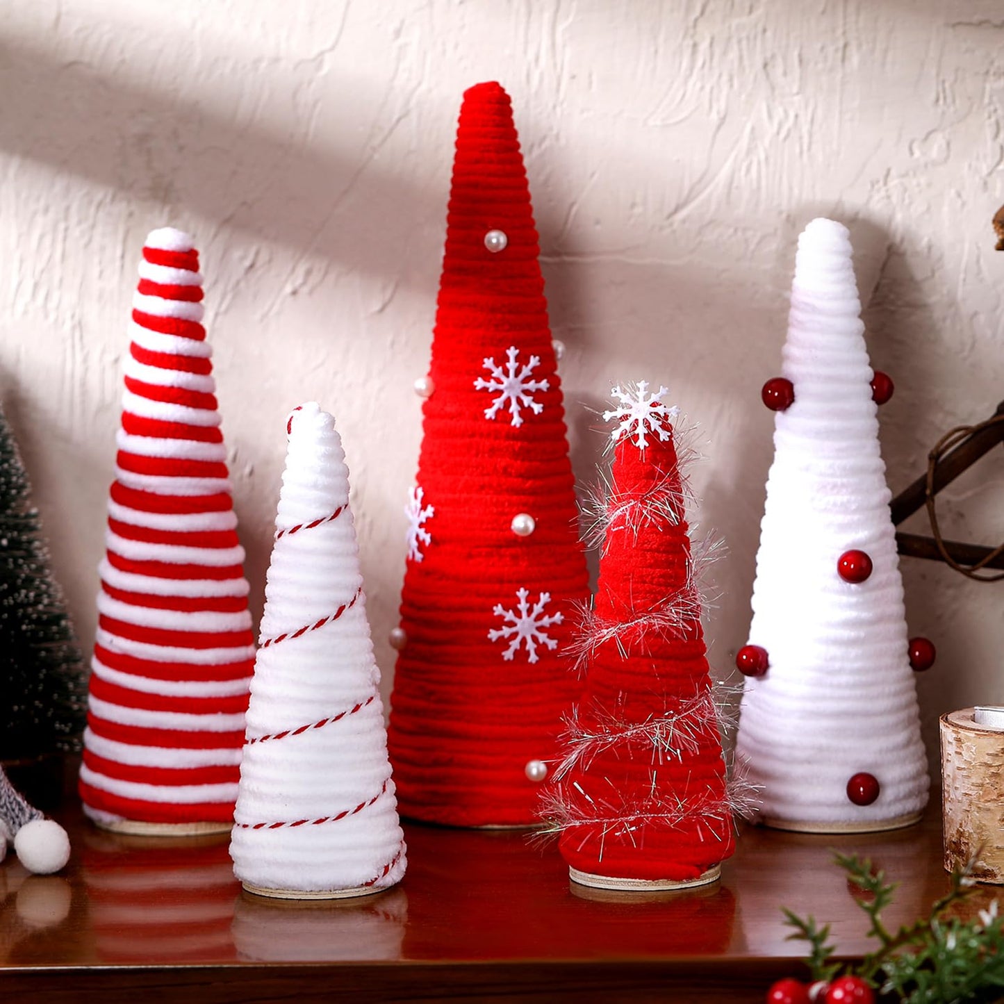 Realspring 5 Pcs Christmas Table Decorations Mini Artificial Wood Tree Xmas Decor Red White Tiered Tray Centerpieces Farmhouse Decor for Indoor Room Kitchen Home