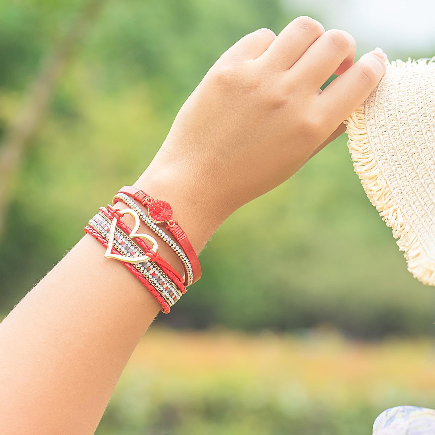 FANCY SHINY Heart Leather Wrap Bracelets Stackable Boho Cuff Bangles Trendy Resin Stone Rhinestone Bracelets with Magnetic Clasp for Women Gifts Jewelry(Red)