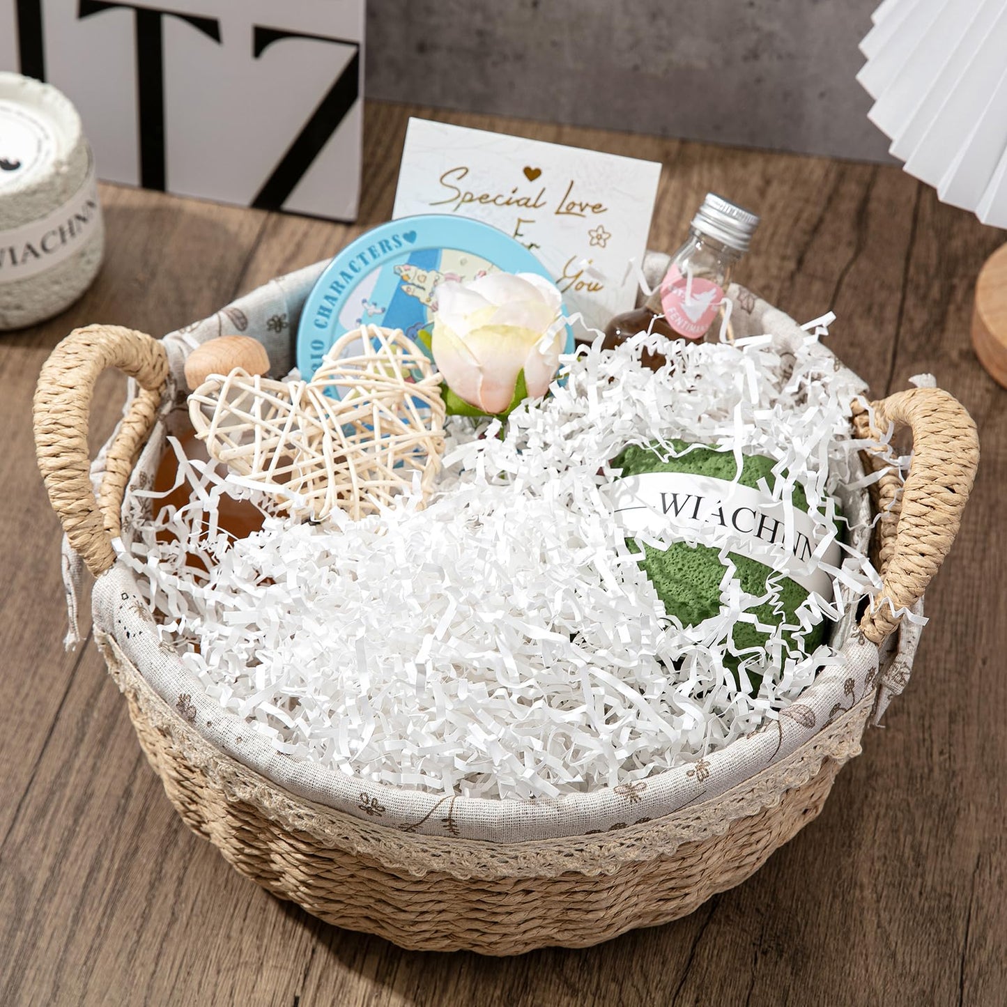 Mefleet 1 LB Crinkle Cut Paper Shred Filler White Crinkle Shredded Paper for Gift Box - Gift Basket Bag Filler - Grass Cushion Stuffing for Christmas Holiday Packaging Wrapping