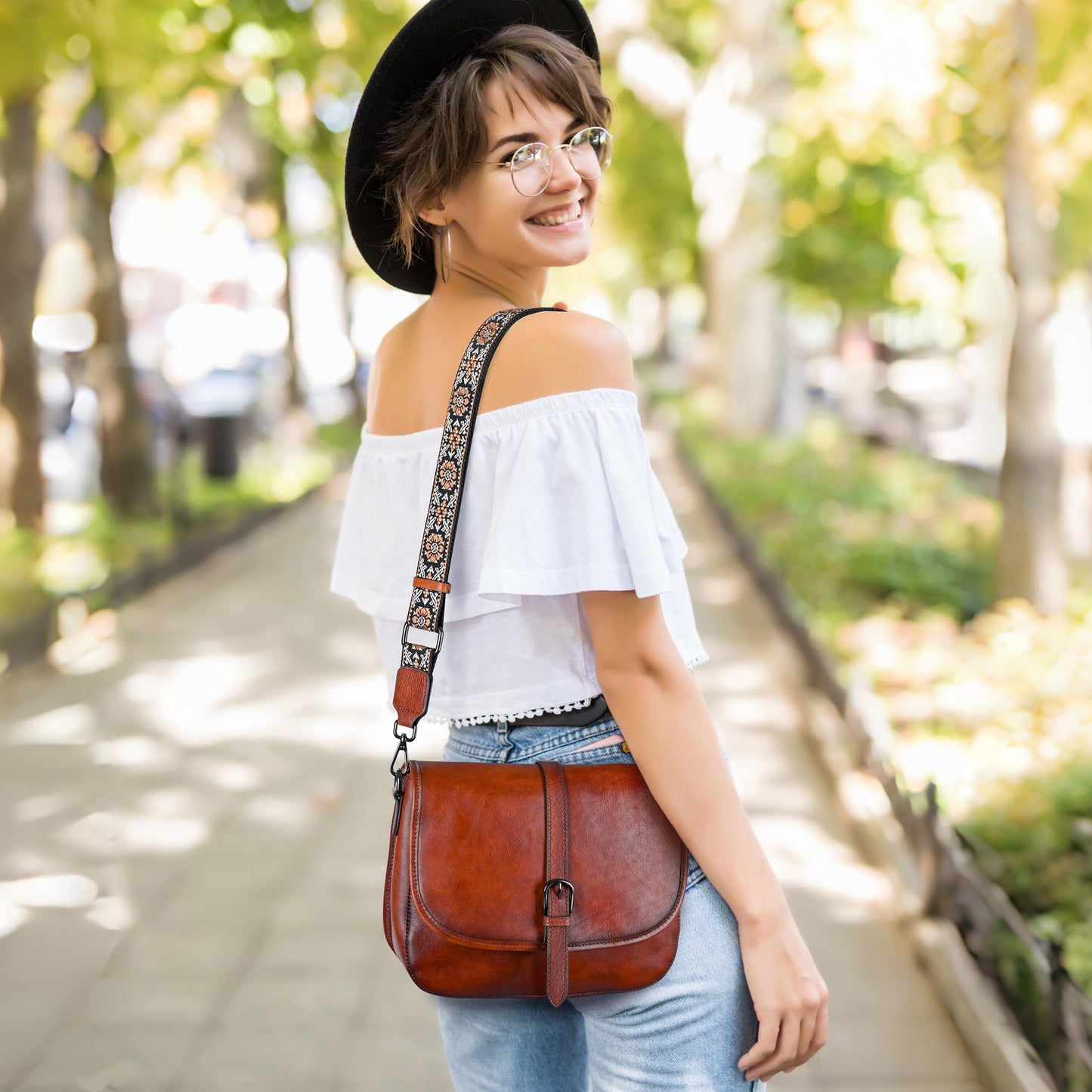 HESHE Geuinue Leather Purses for Women Crossbody Bags Shoulder Handbag Vintage Flap Saddle Purse Travel Cross Body Bag Hobo Satchel with Pockets(Brown)