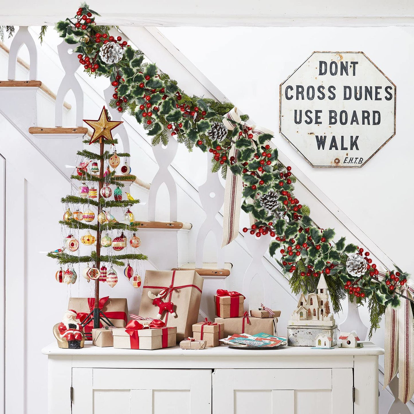 DearHouse 6FT Red Berry Christmas Garland with Pine Cone, Artificail Garland Indoor Outdoor Garden Gate Home Decoration for Winter Holiday New Year Decor