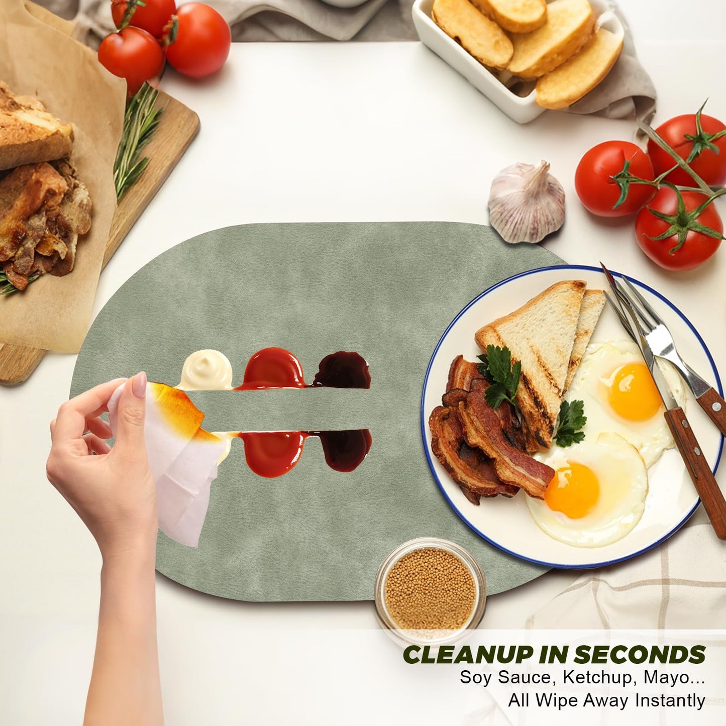 UnivoColors Placemats Oval Faux Leather Placemats,Heat Resistant Placemats Set of 4 Washable 12x17 Inch,Waterproof Table Mats,Wipeable Pu Place Mats for Kitchen,Dining Room.Green