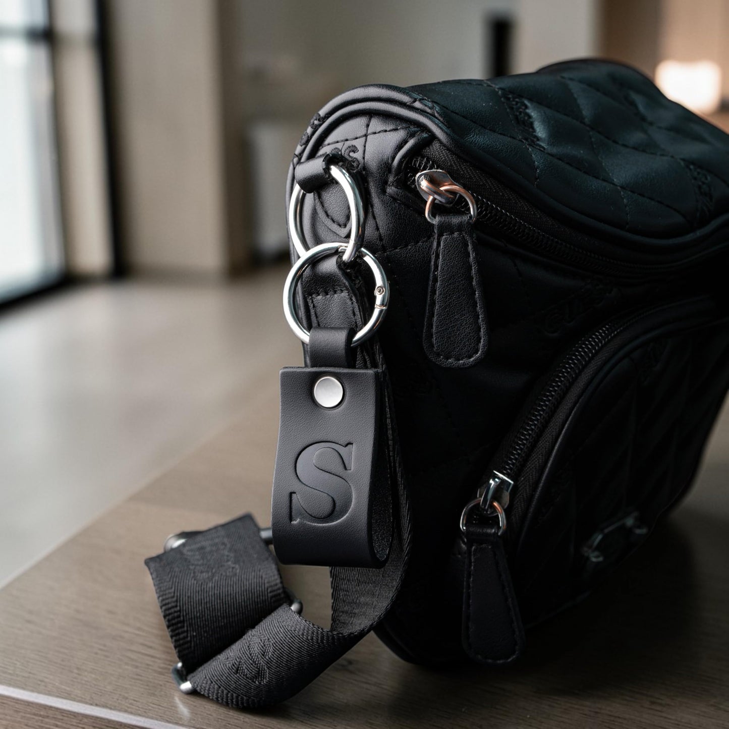 Full Grain Leather Initial Keychain for Men Women, Personalized Alphabet Keychain, Matte Black Gift for Him Her Dad (Black T)