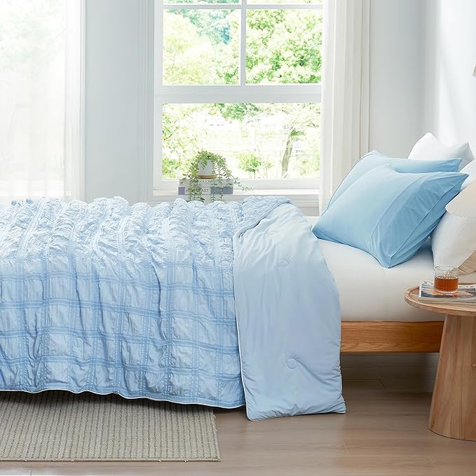 Cozy Bliss Cooling Comforter Twin Size Seersucker Plaid, Q-Max 0.4 Reversible Lightweight Cooling Blanket, Breathable Silk Smooth Summer Bedding Quilt for Hot Sleepers Night Sweats Blue