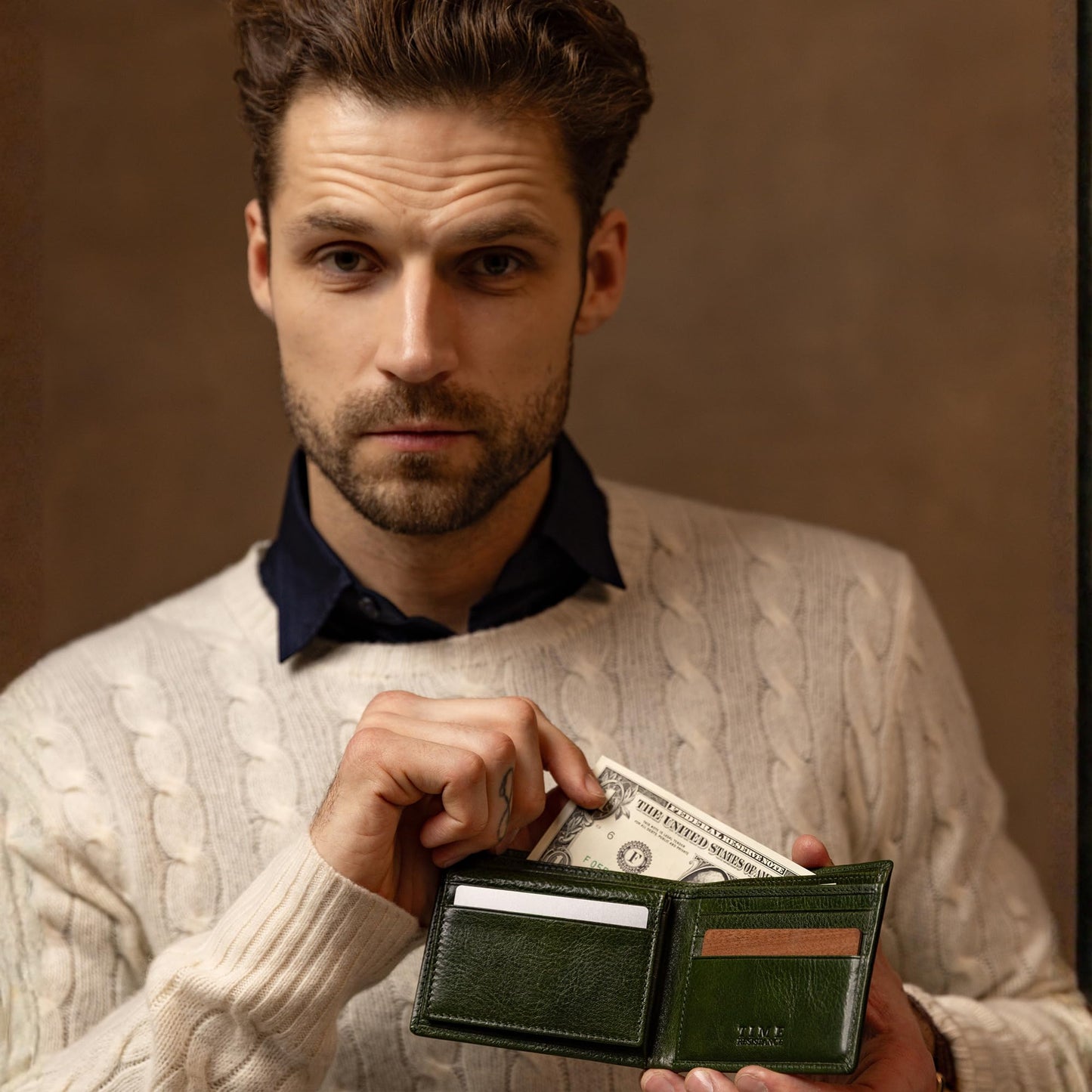 Time Resistance Leather Wallet – Italian Handmade Minimalist Design Wallet - Billfold Credit Card and Cash Holder (Green)