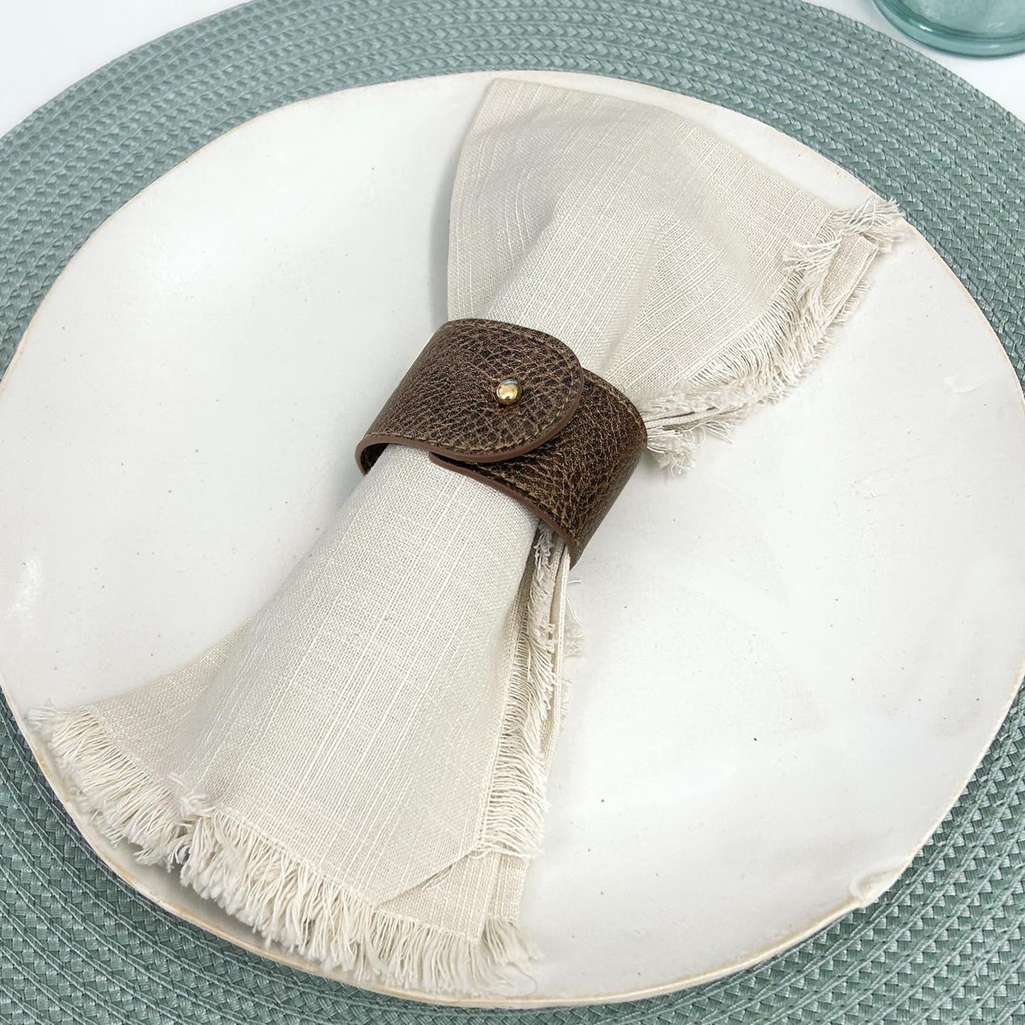 Homewear Luxury Leather Napkin Rings Set of 8, Bronze, Morgan Faux Style, Modern Cuff Design for Wedding Party Decorations, Kitchen, Holiday Table,Rust Proof,Hotel, Home, Table Accessories, Dining