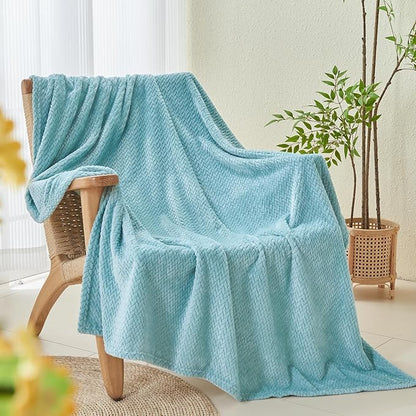 NEWCOSPLAY Super Soft Throw Blanket Mint Green Premium Silky Flannel Fleece Leaves Pattern Lightweight Bed Blanket All Season Use (Mint Green, Throw(40"x50"))